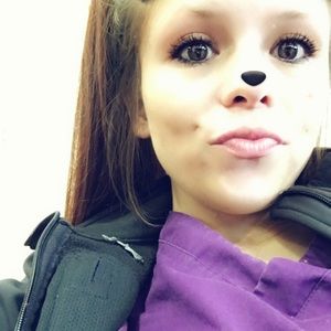 Meet your Posher, Shana